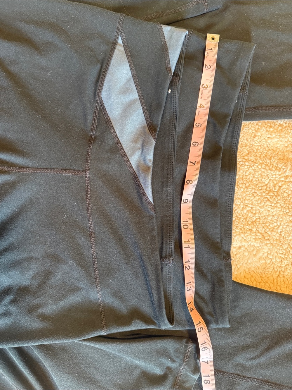Women’s Under Armour Black Performance yoga